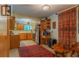 4826 Fletcher Creek Frontage Road, Fletcher Creek, BC V0G1M0 Photo 14