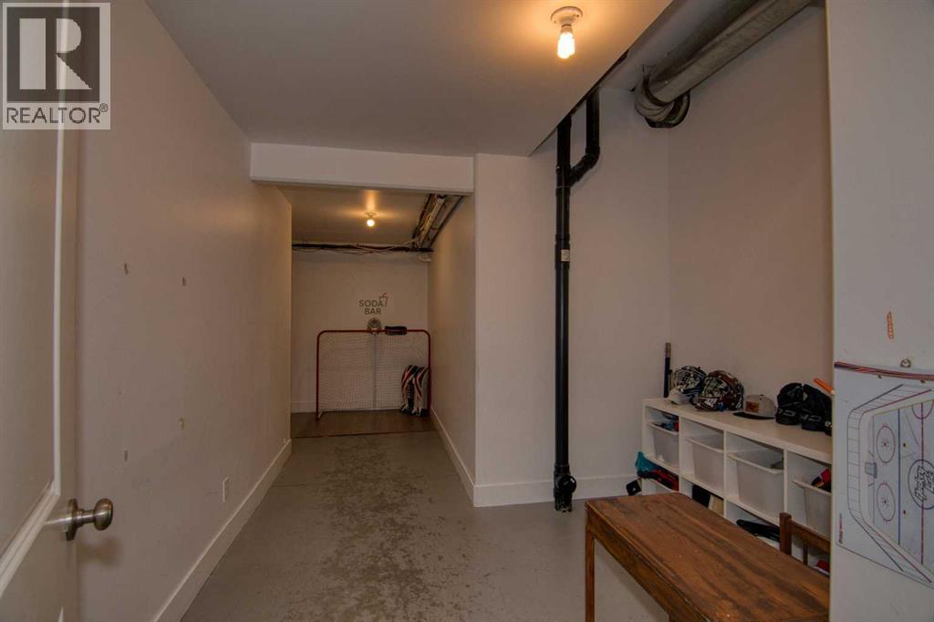 402 Stonecrest Terrace W - Image 33