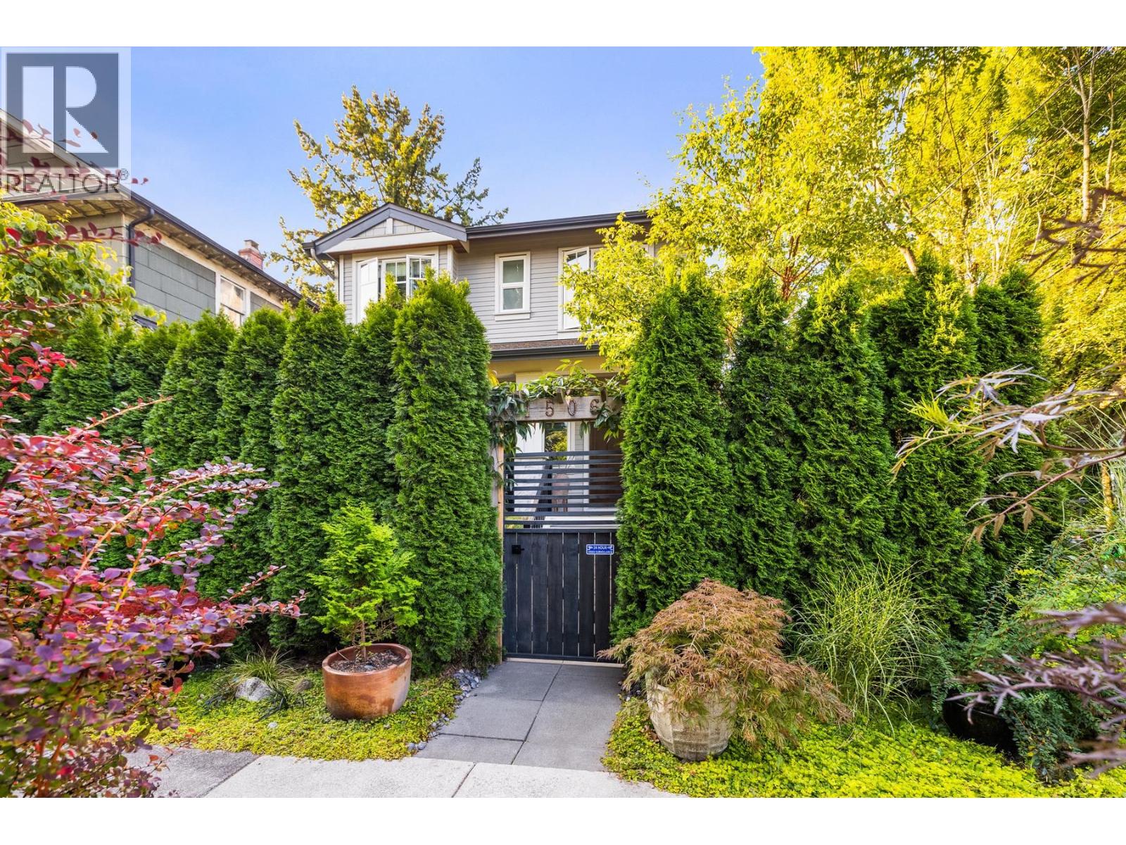 1506 E 11TH AVENUE, Vancouver