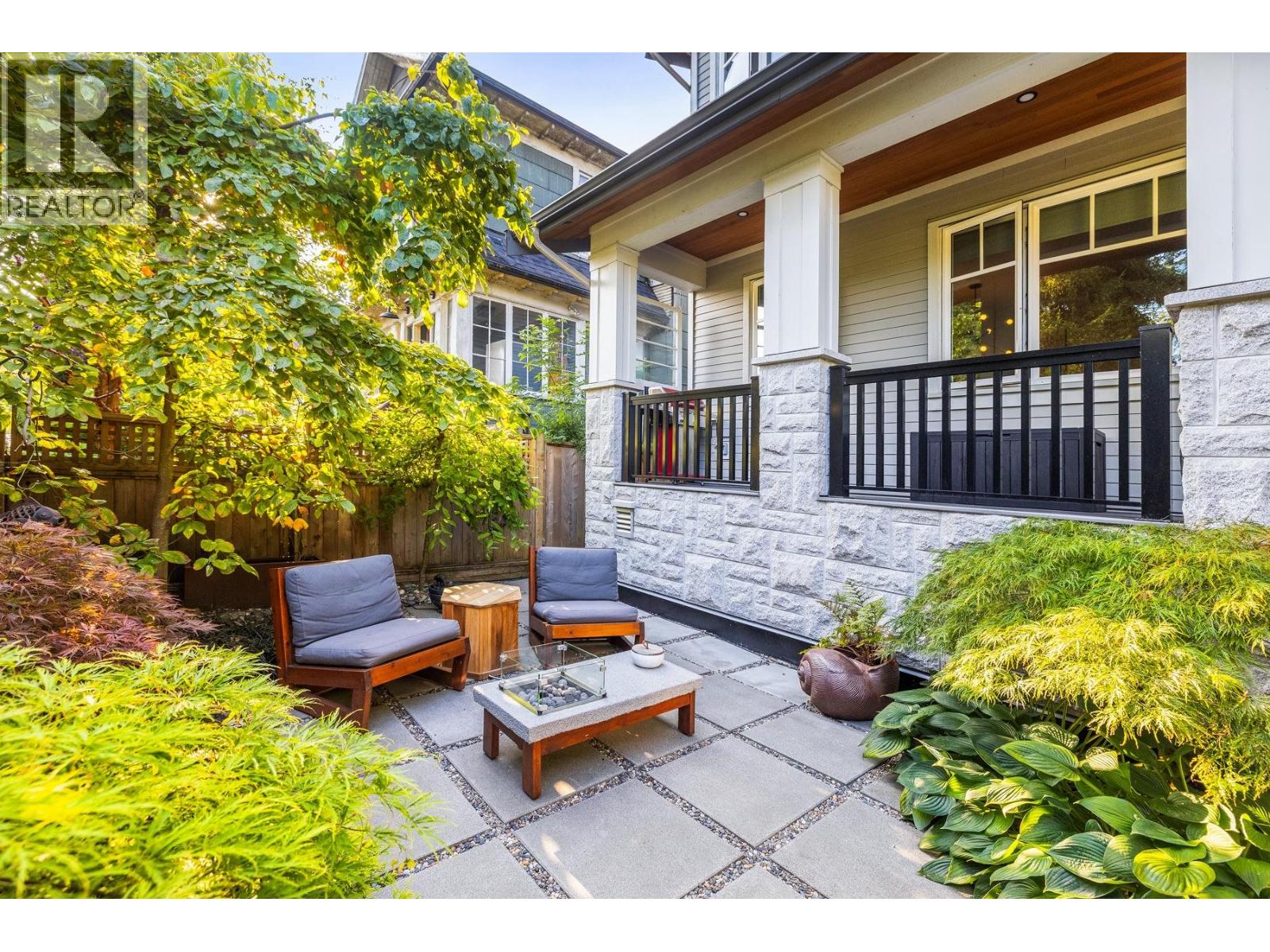 1506 E 11TH AVENUE, Vancouver