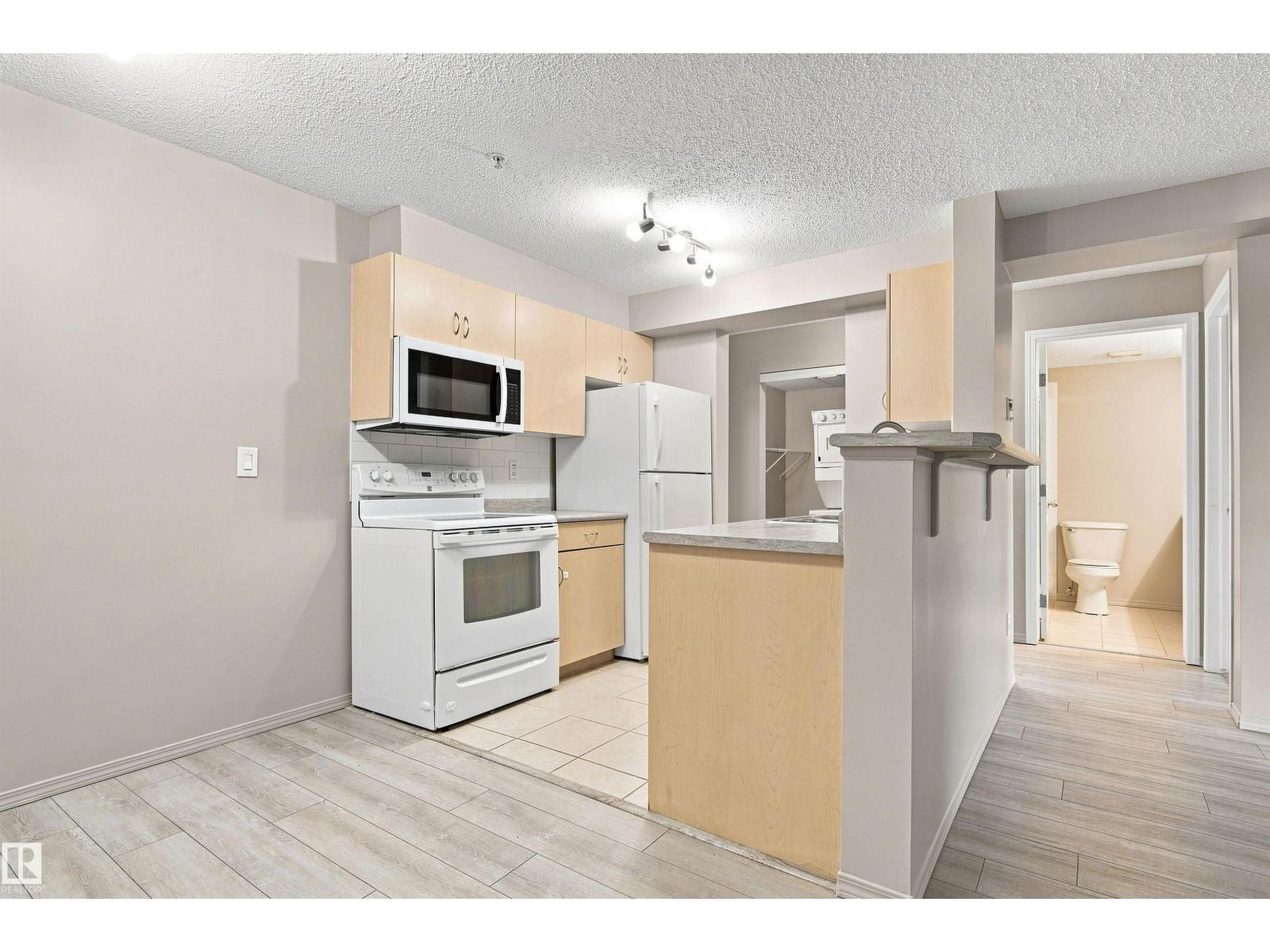 #117 17011 67 AV NW - Image 16
