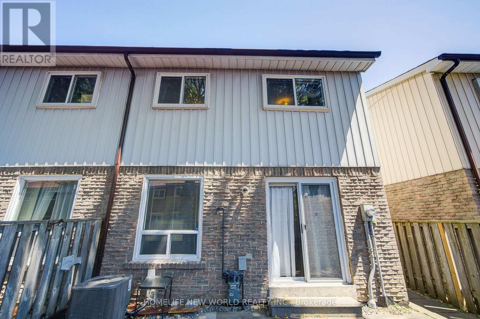 #39 44 CHESTER LE BOULEVARD - 48