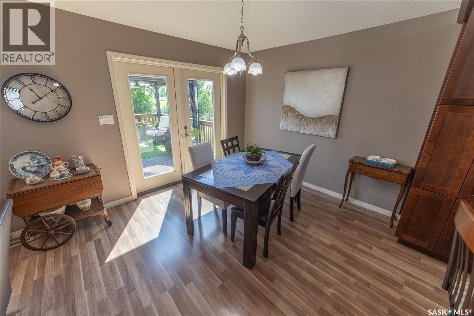 317 Frehlick BAY - Image 11