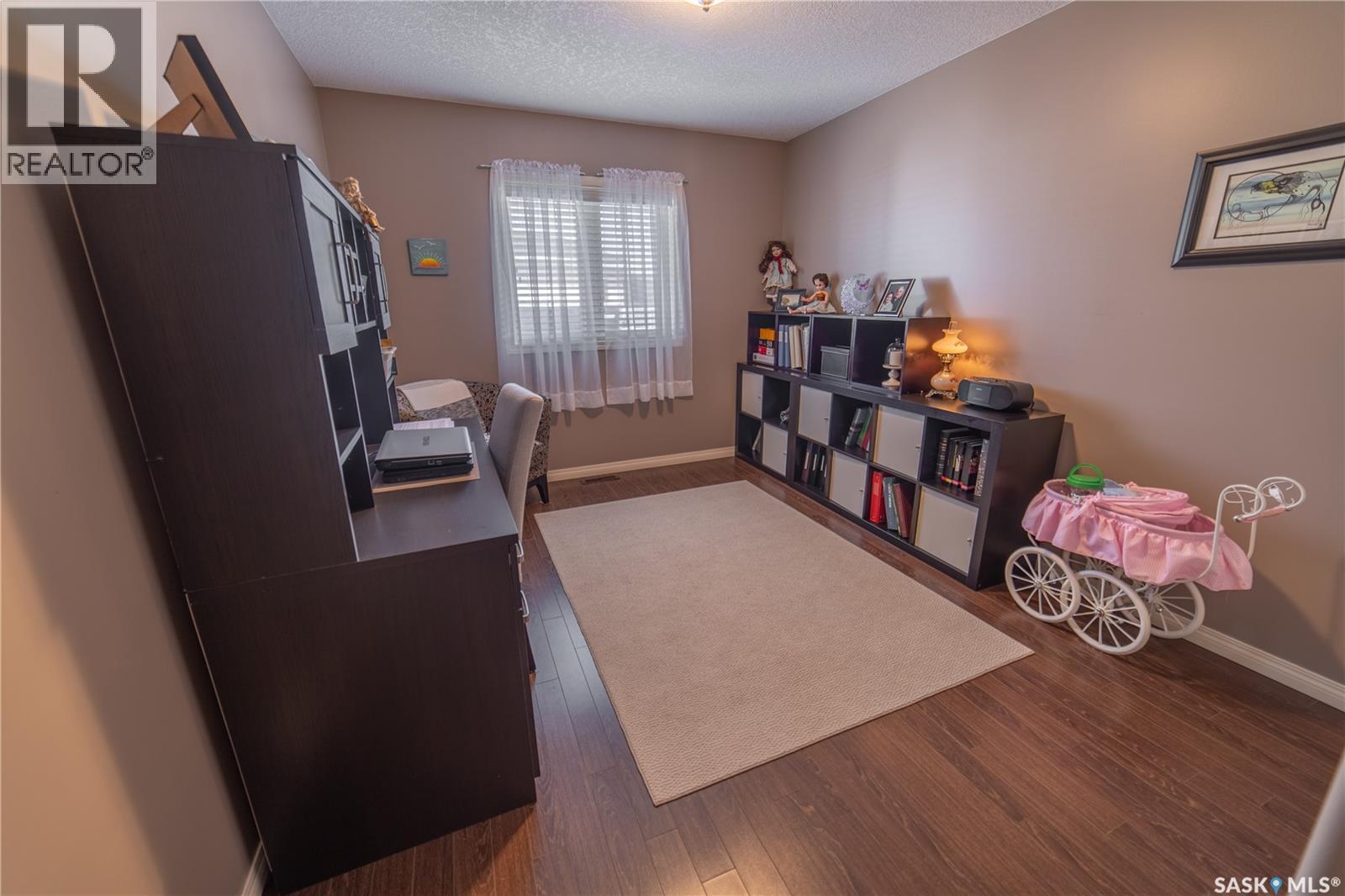 317 Frehlick BAY - Image 24