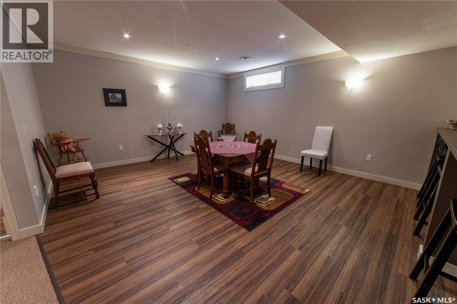 317 Frehlick BAY - Image 30