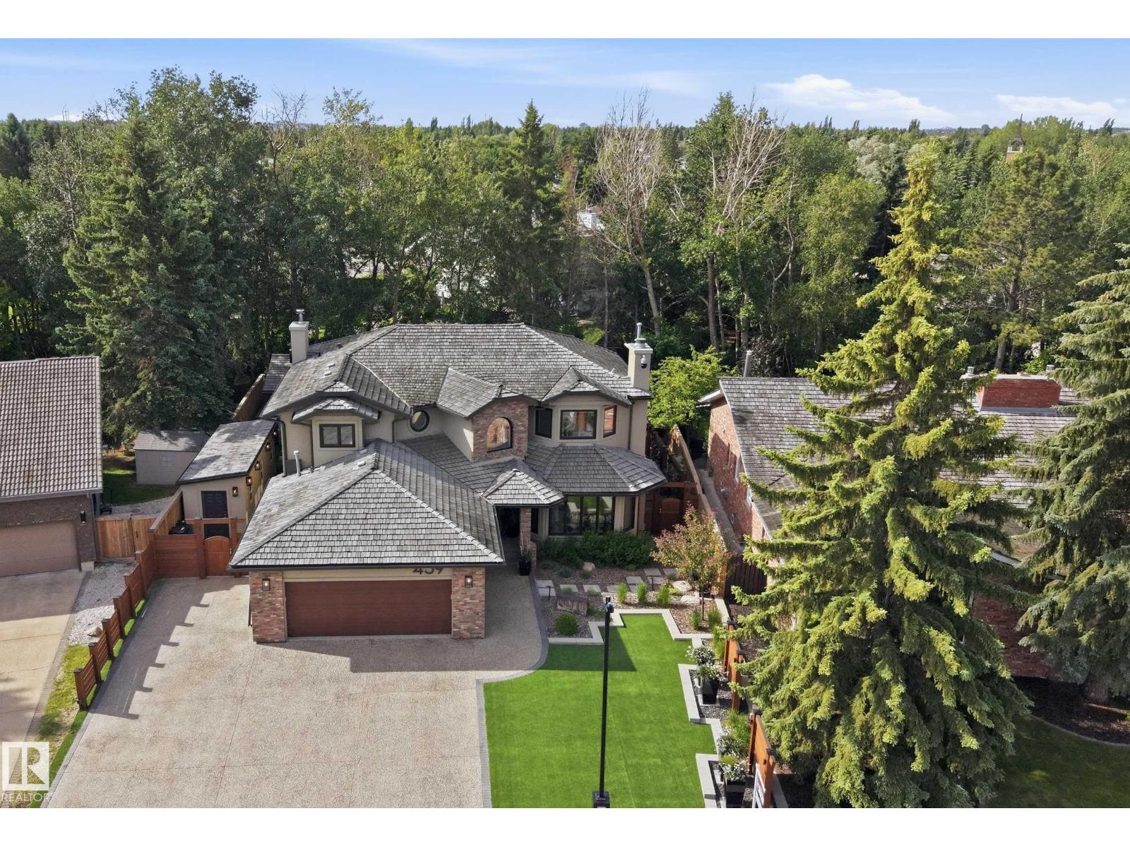 Property for sale at 439 ROONEY CR NW