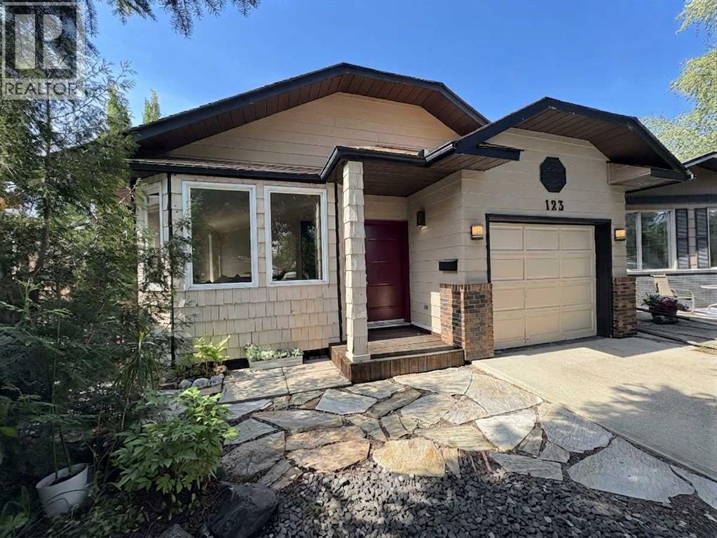 123 SUNMILLS Place SW - 2