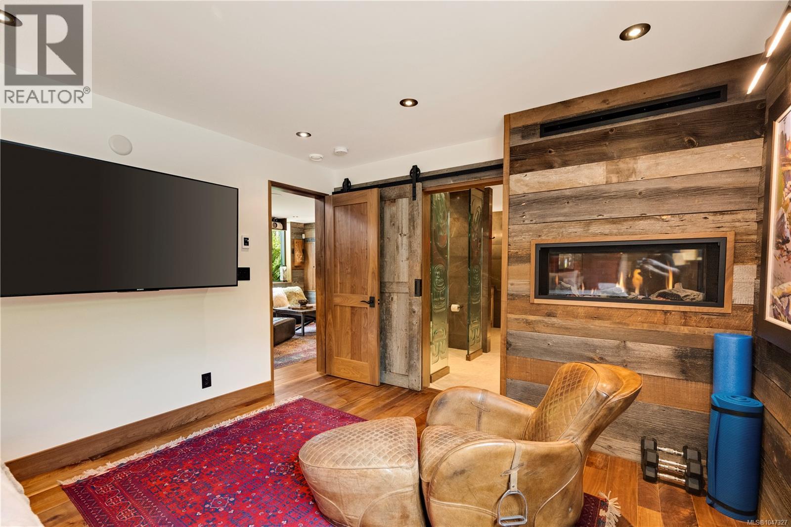 626 Monterey Ave - Image 45