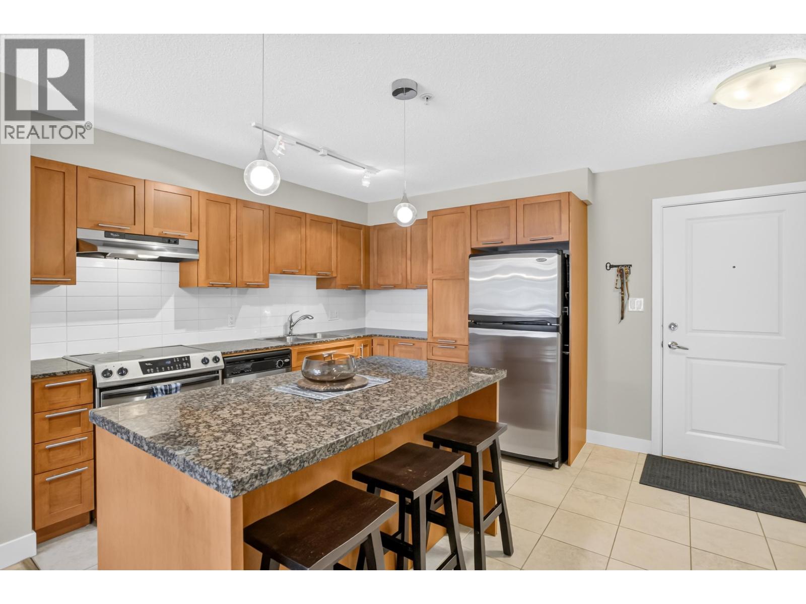 234 19673 MEADOW GARDENS WAY, Pitt Meadows