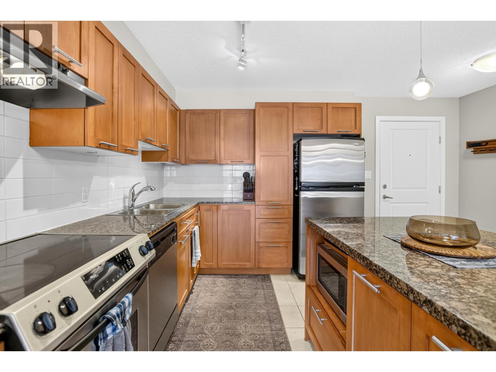 234 19673 MEADOW GARDENS WAY, Pitt Meadows