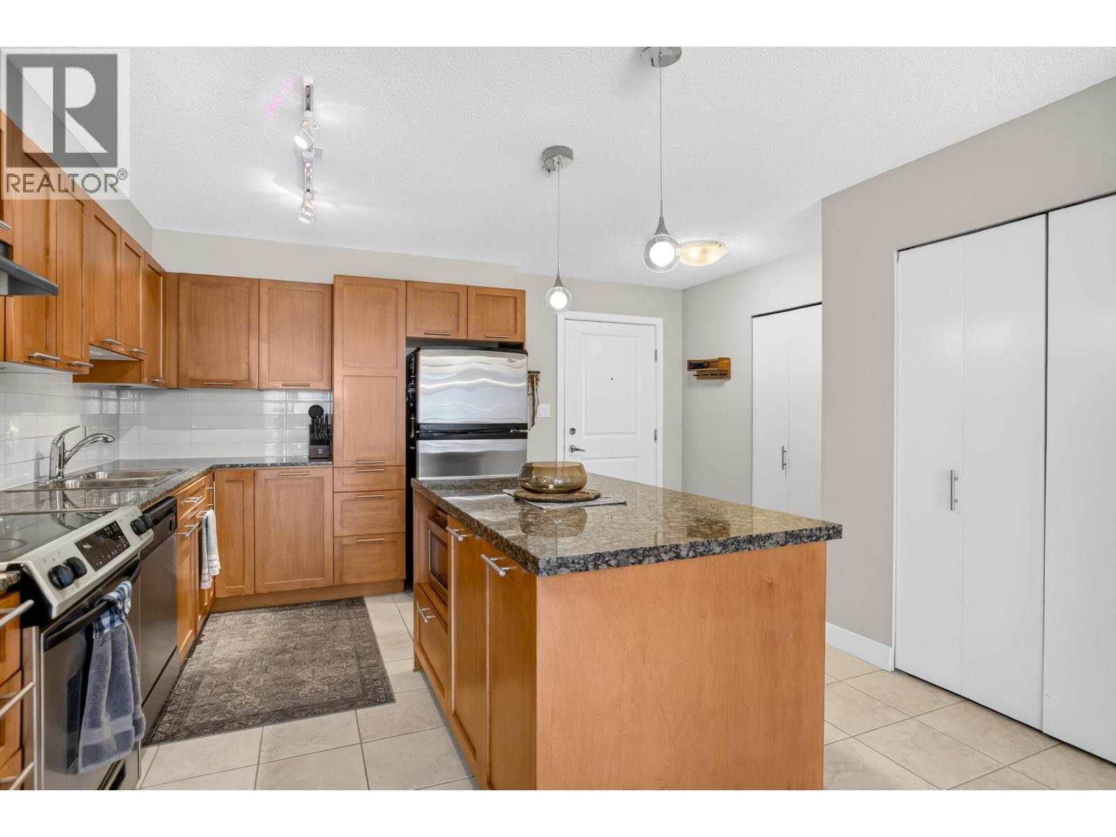 234 19673 MEADOW GARDENS WAY, Pitt Meadows