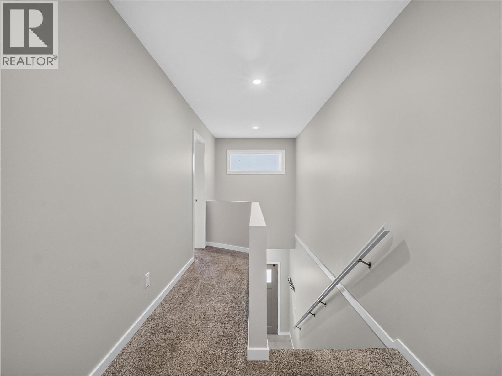 13 2081 11 Avenue Northeast, Salmon Arm
