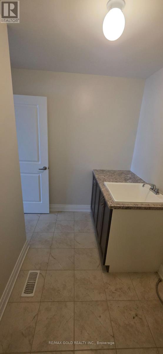 9 OLIANA WAY - Image 35