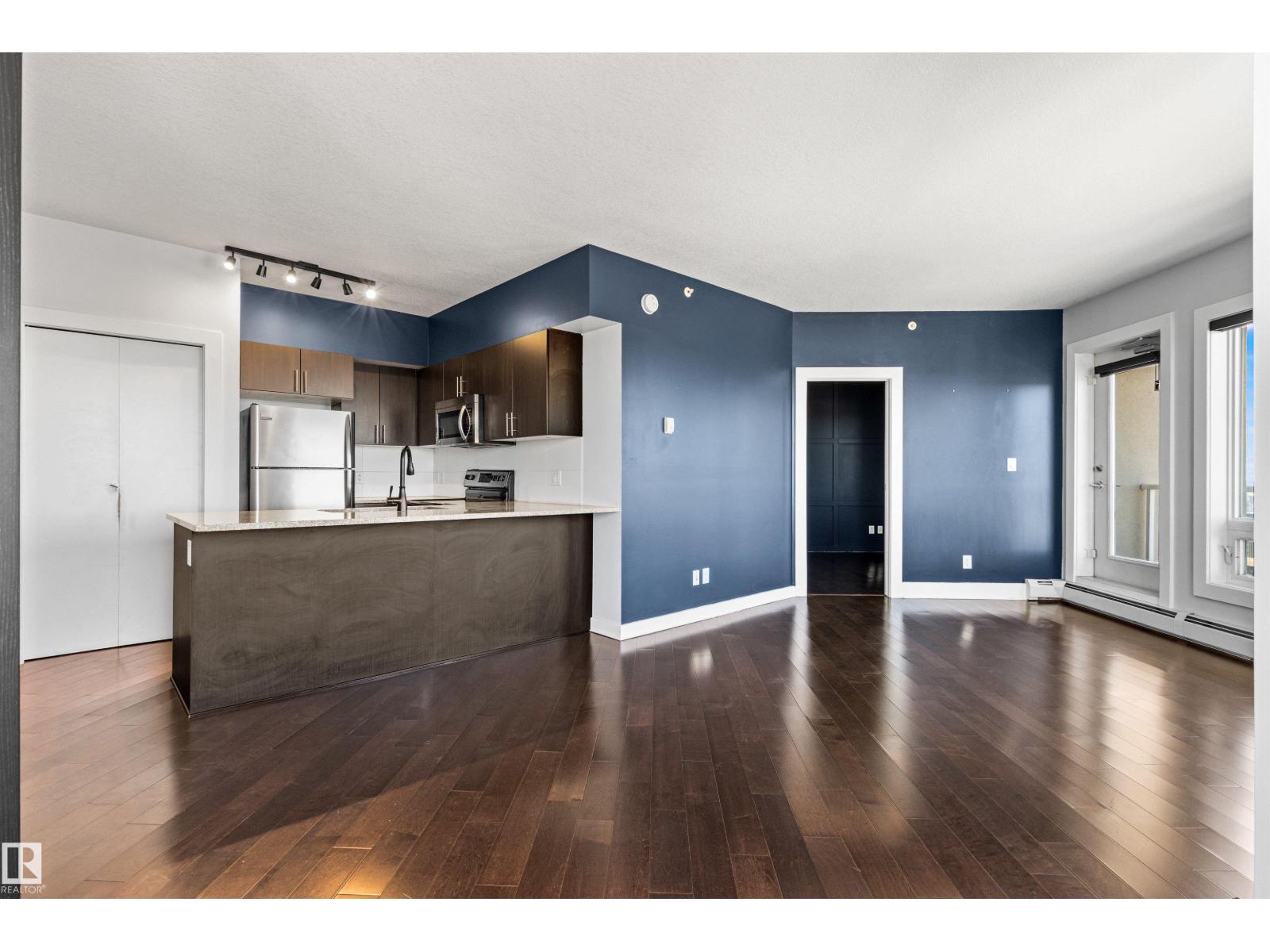 #2401 10152 104 ST NW - 12