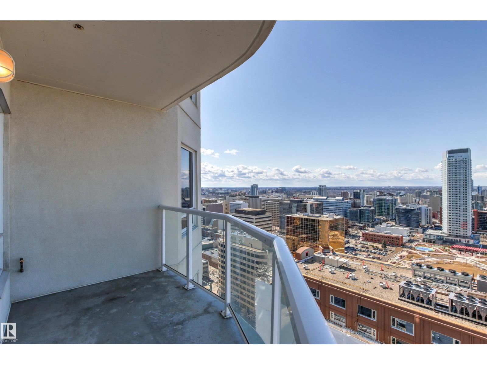 #2401 10152 104 ST NW - 18