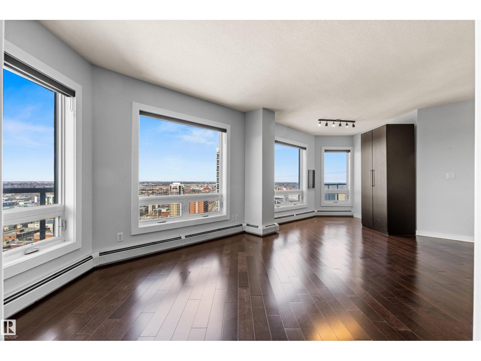 #2401 10152 104 ST NW - Image 26