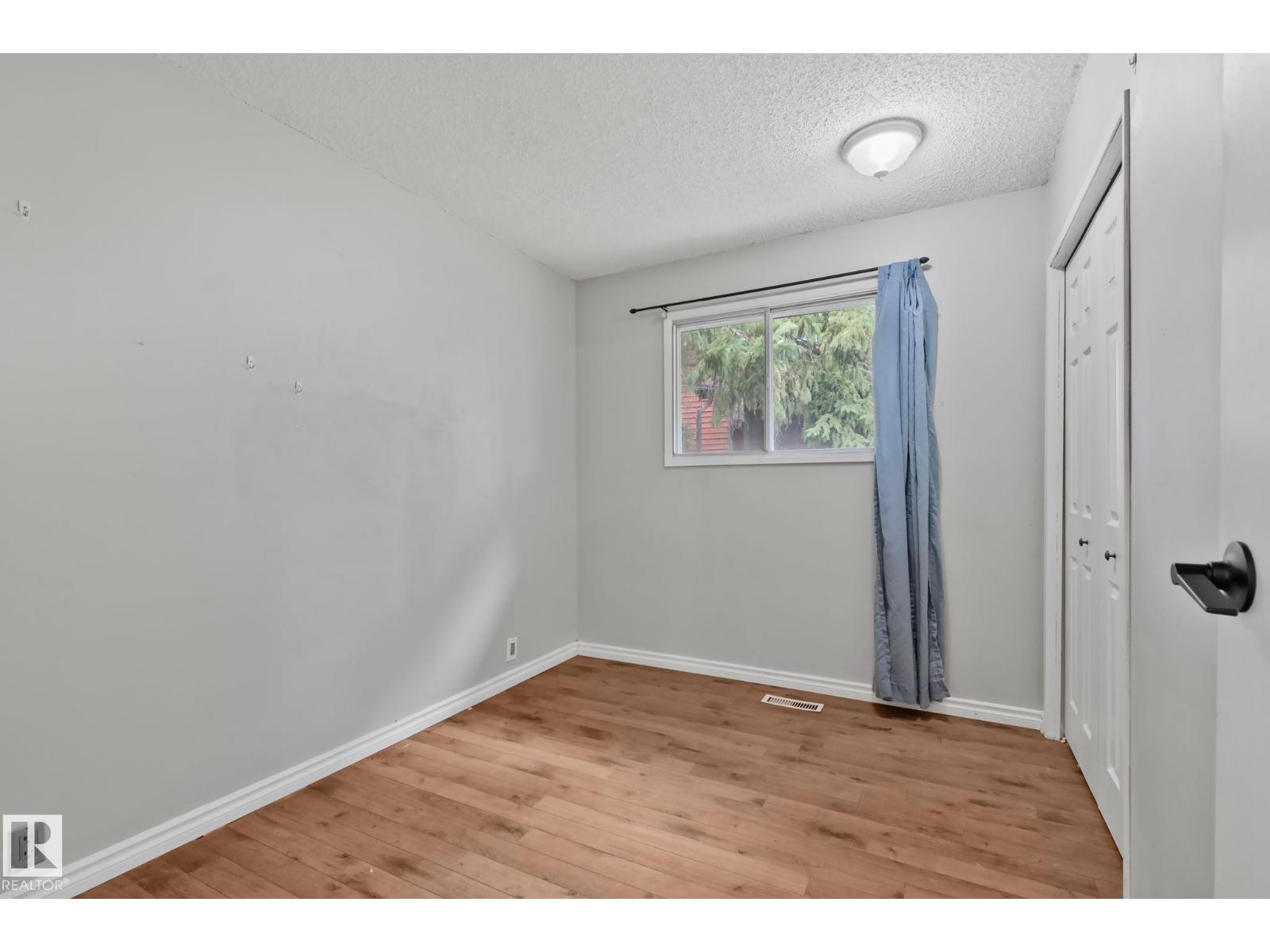 5111 40 AV NW - Image 11