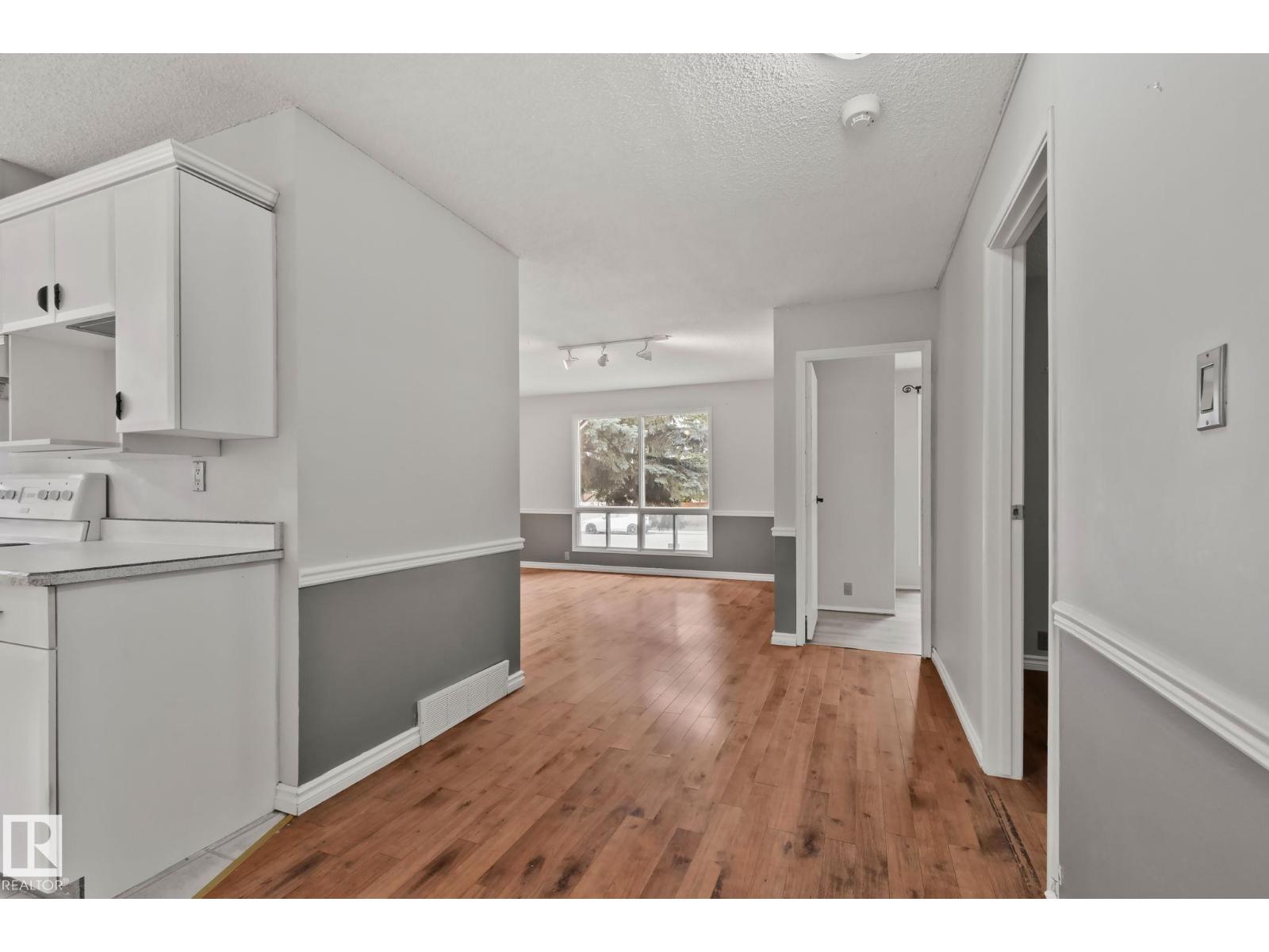 5111 40 AV NW - Image 15