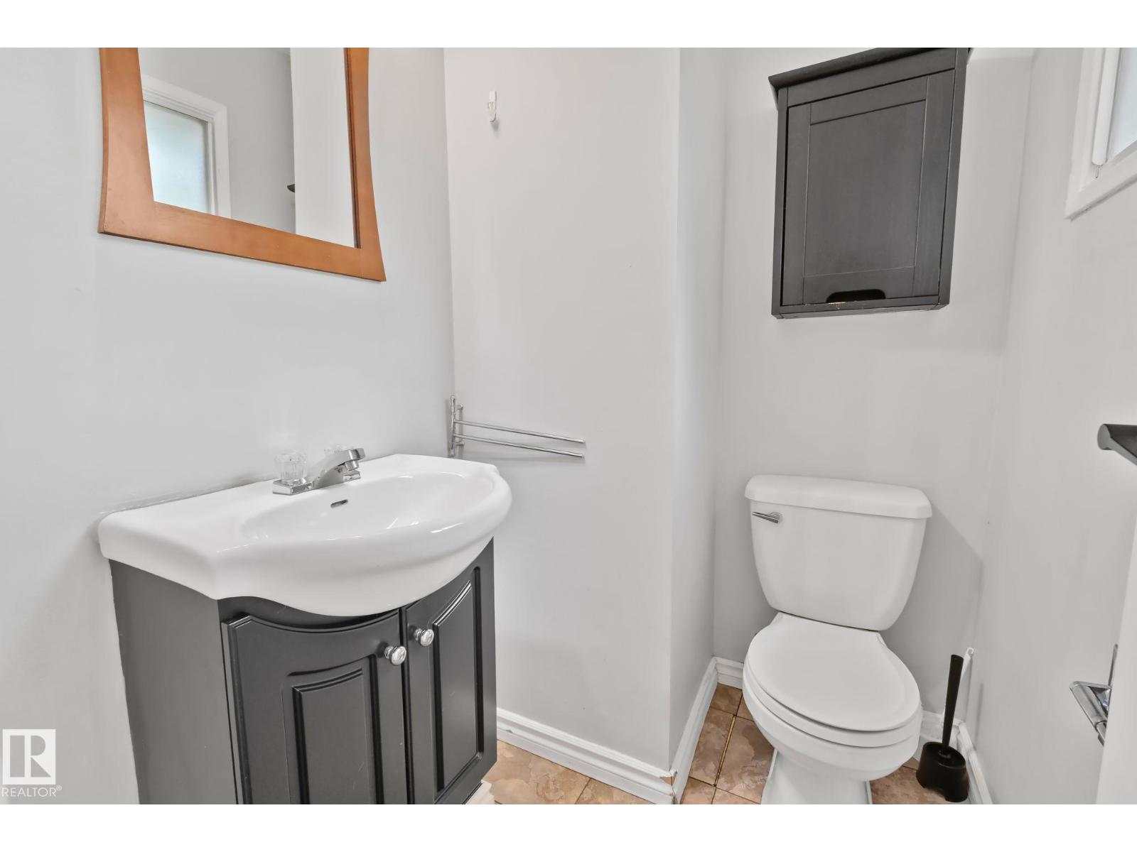 5111 40 AV NW - Image 24