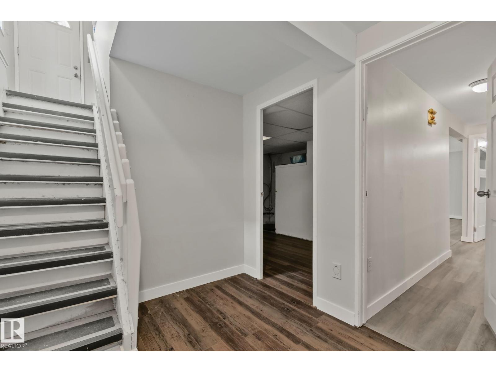 5111 40 AV NW - Image 25