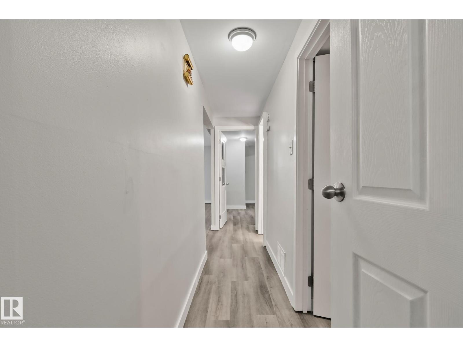 5111 40 AV NW - Image 26