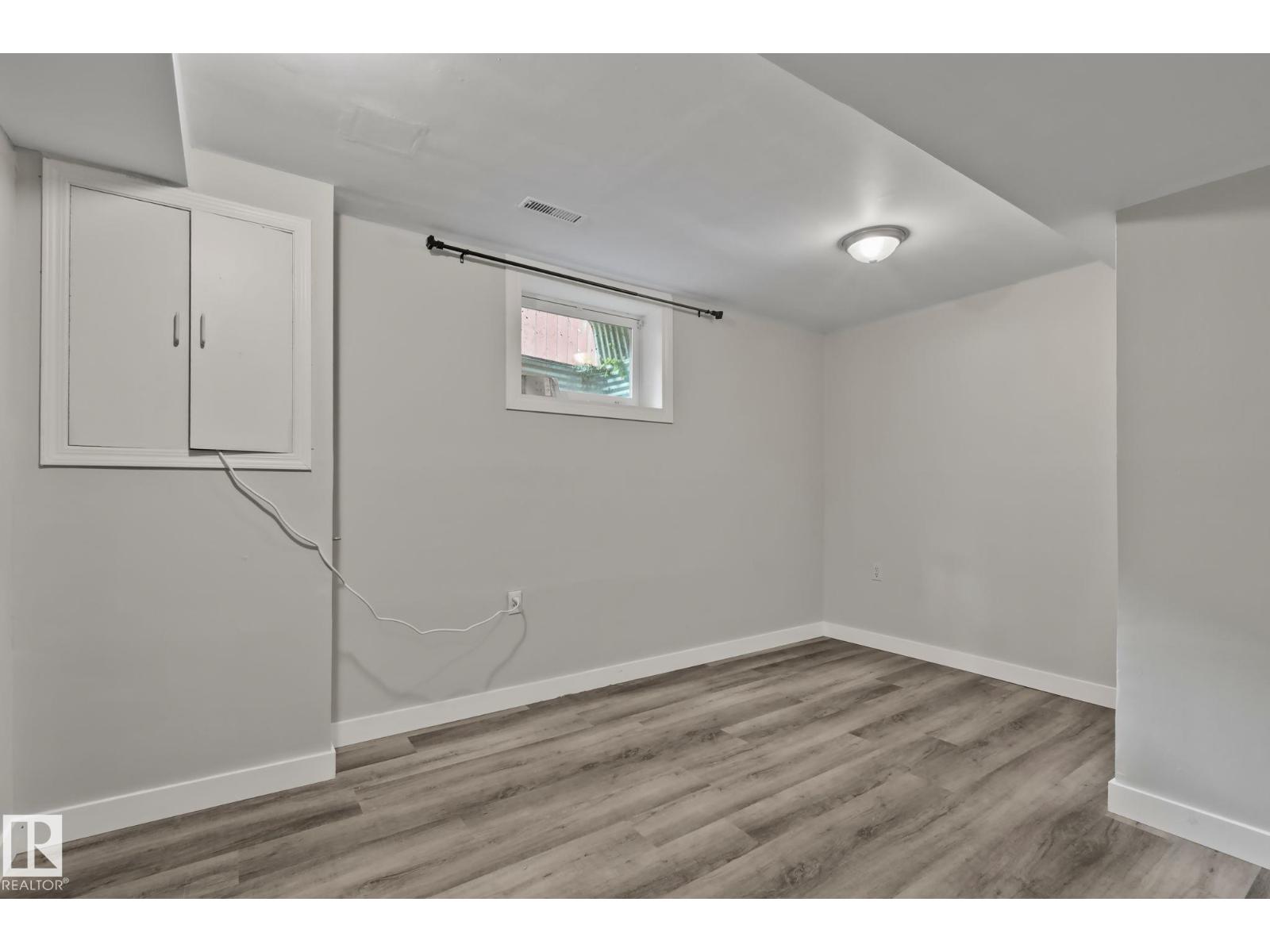 5111 40 AV NW - Image 28