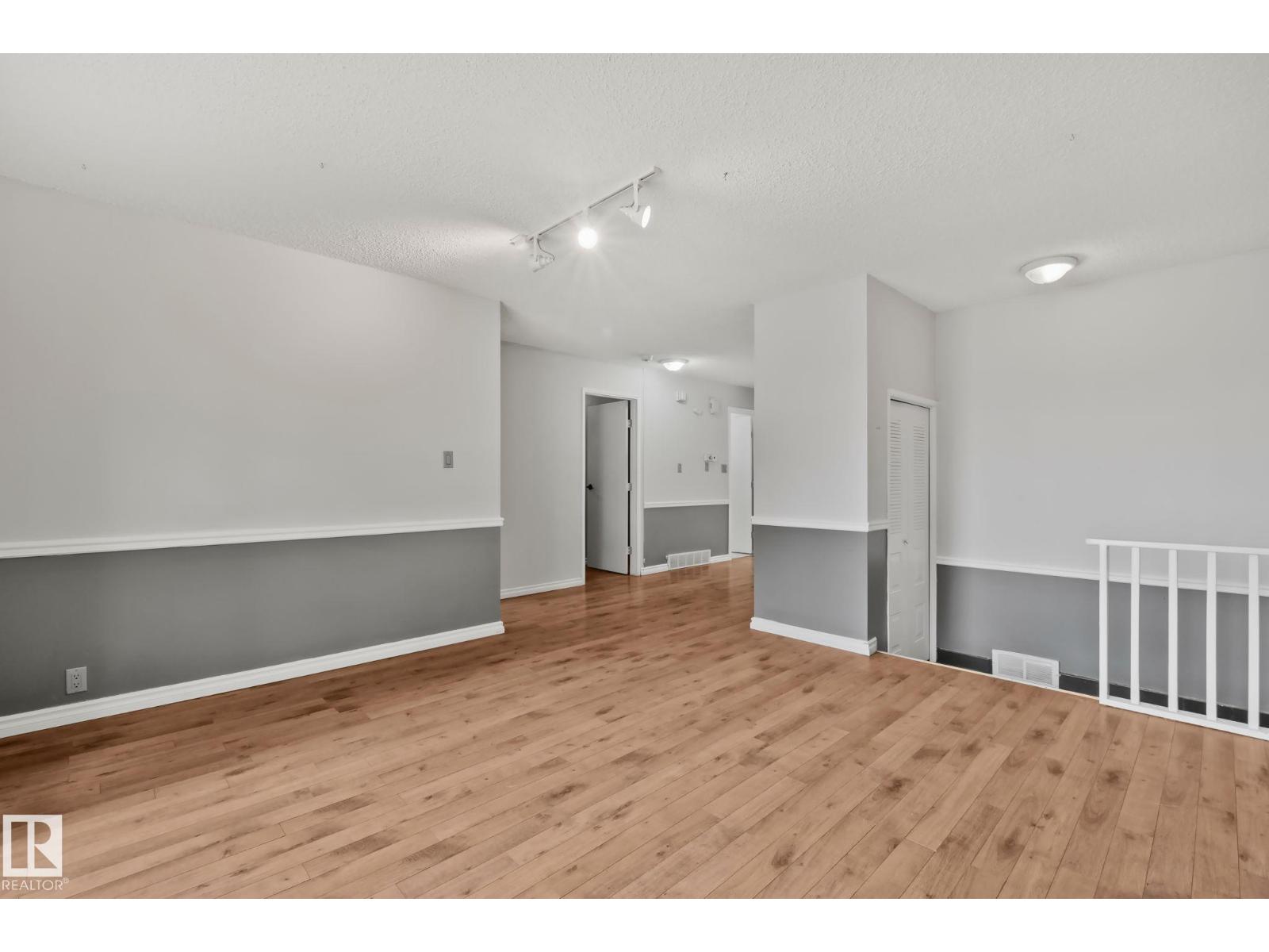 5111 40 AV NW - 3