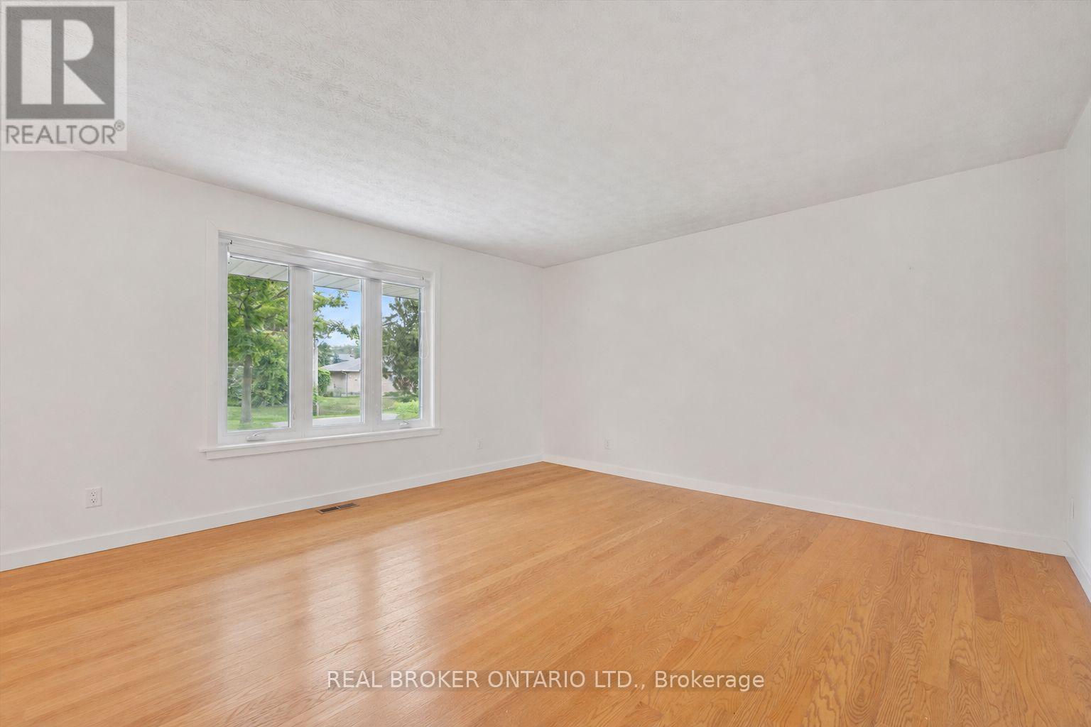 27 DAWSON DRIVE - Image 3