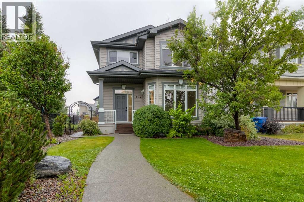 104 Coalbanks Boulevard W - 2