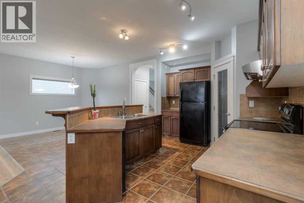 104 Coalbanks Boulevard W - 26
