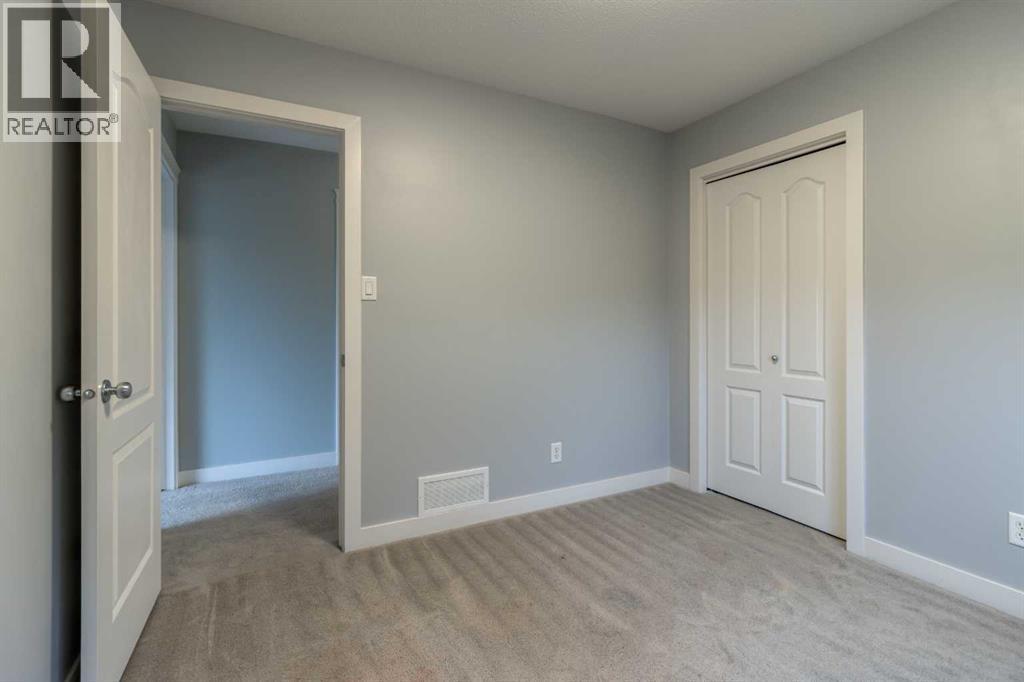 104 Coalbanks Boulevard W - 46