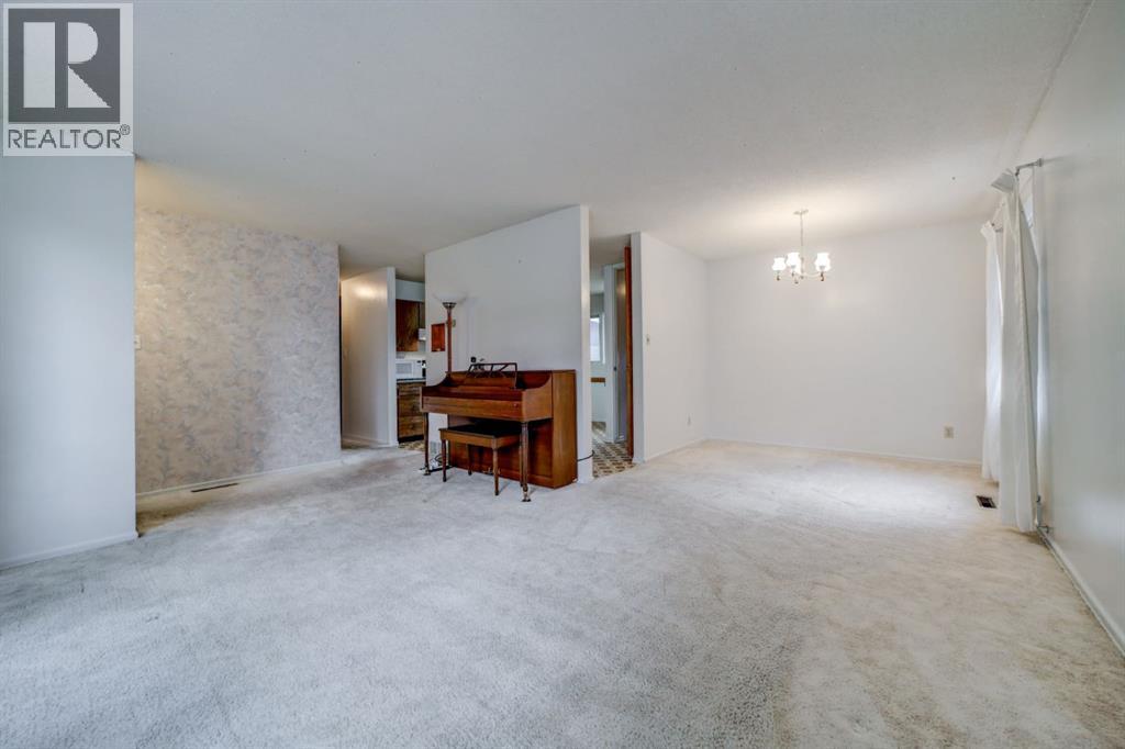 711 27 Street N - 8