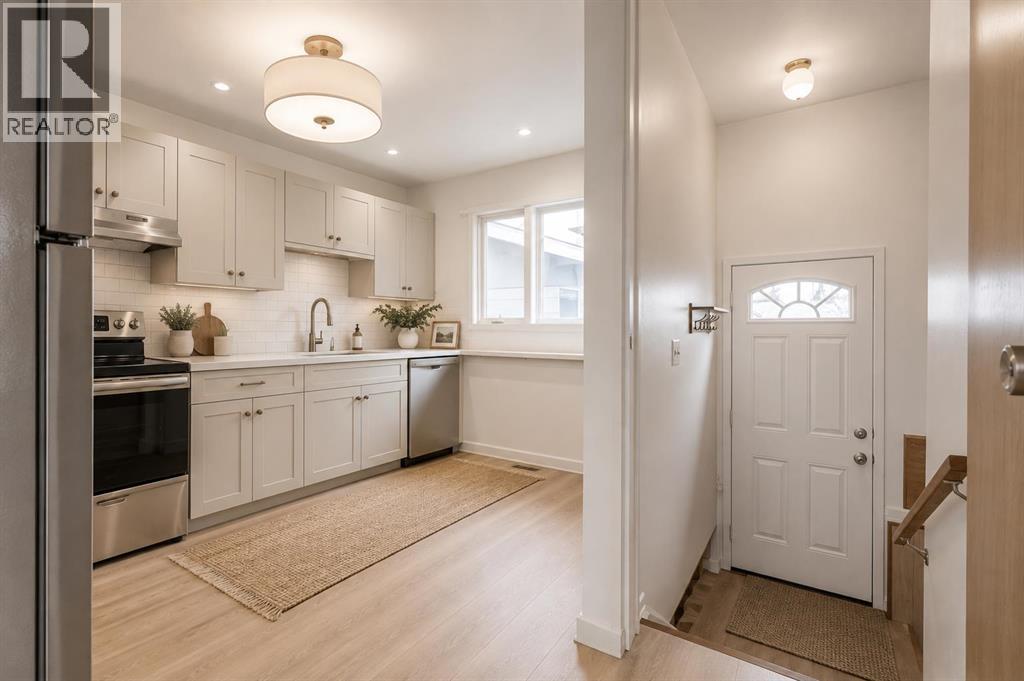 711 27 Street N - 14