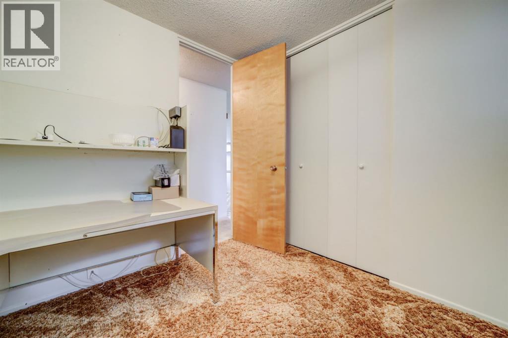 711 27 Street N - Image 19
