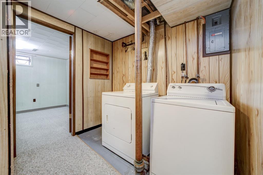 711 27 Street N - Image 36