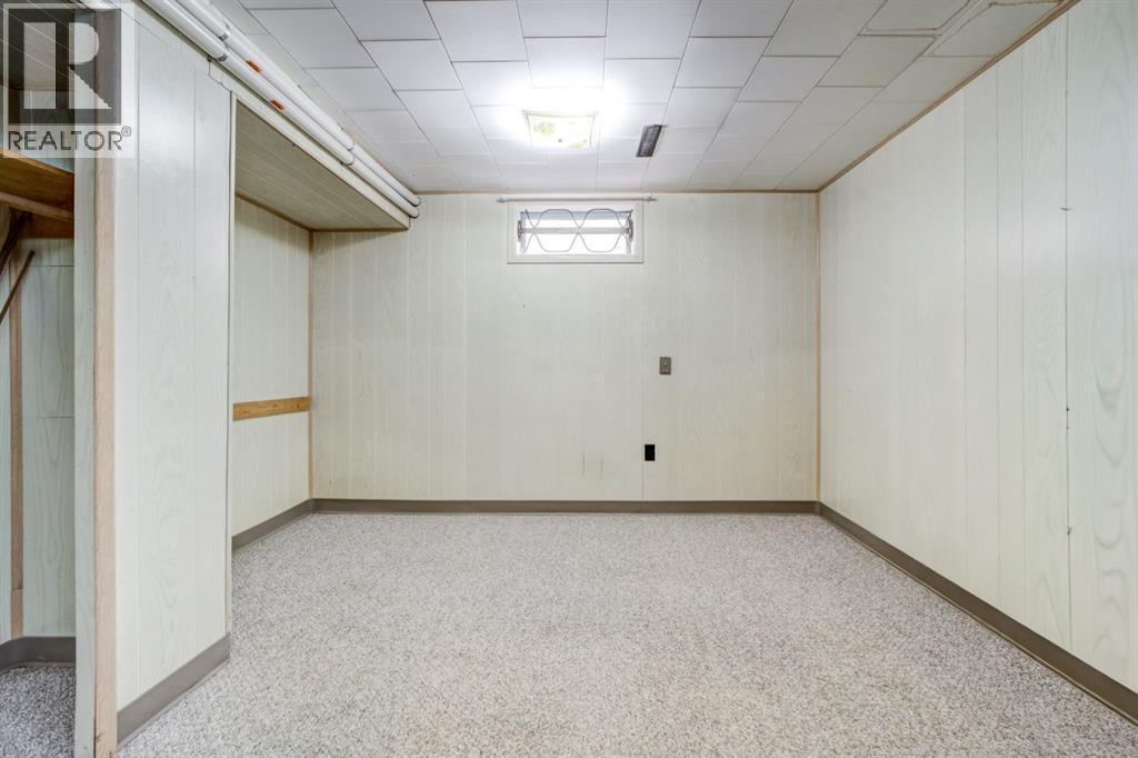 711 27 Street N - Image 37