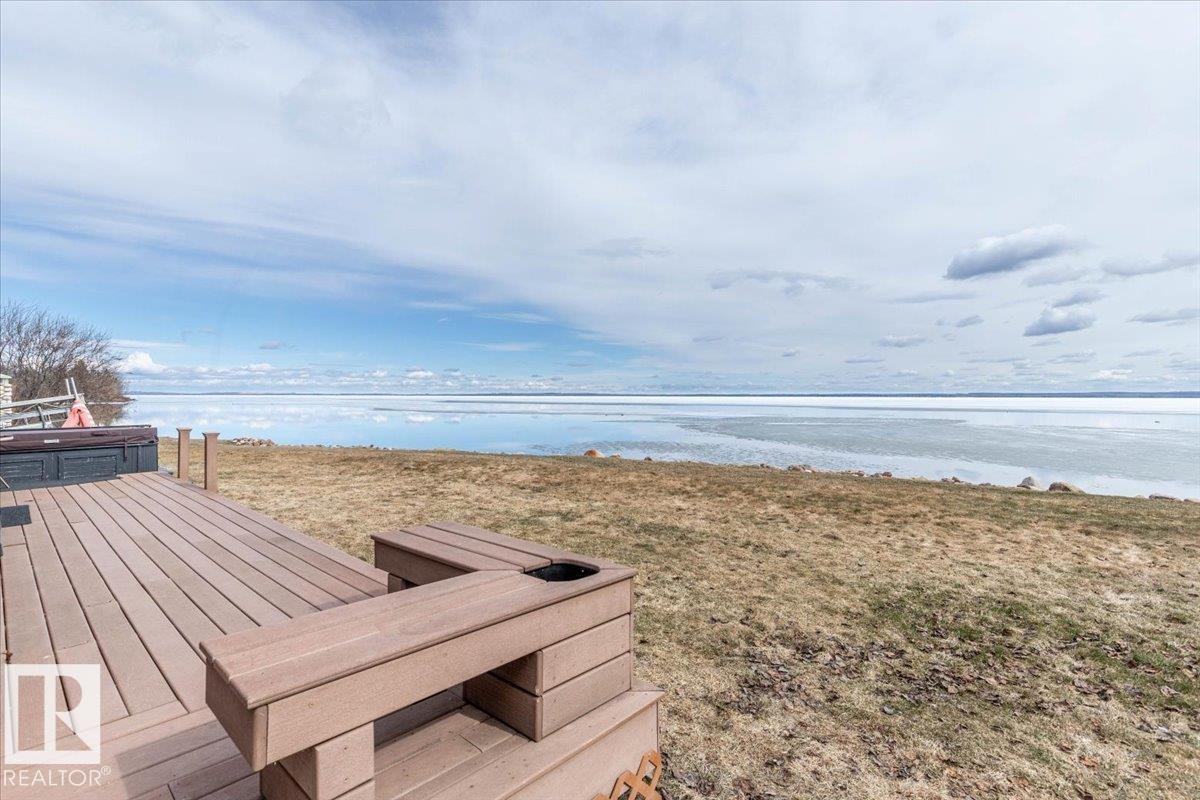 35 Lakeshore Dr - 28