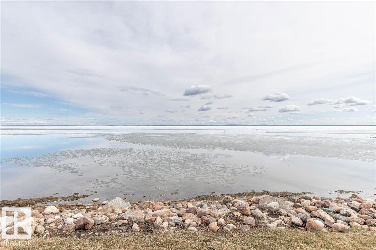 35 Lakeshore Dr - Image 29
