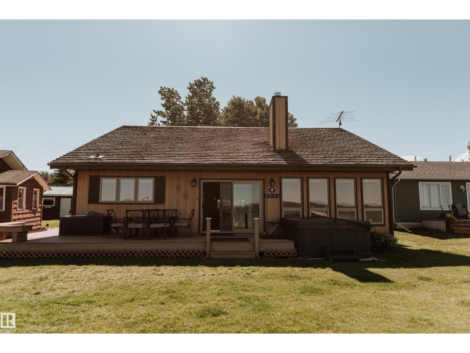 35 Lakeshore Dr - 40
