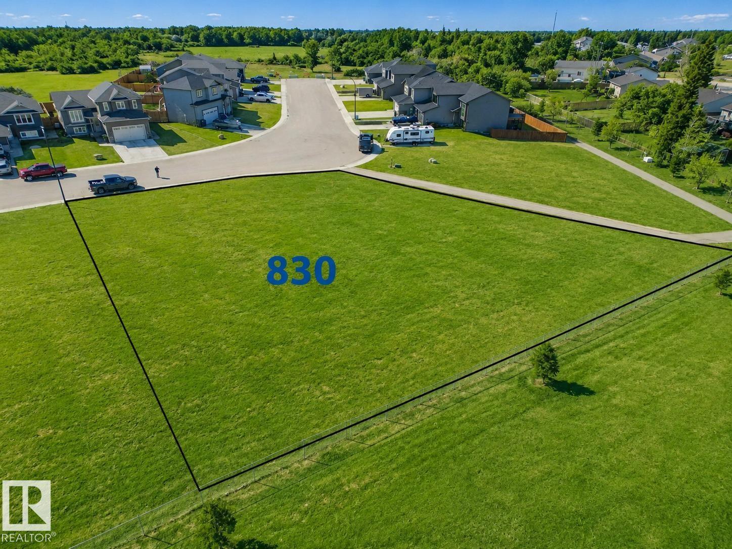 830 SCHOONER DR