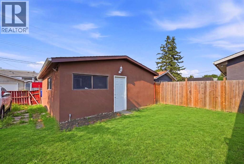 731 Maryvale Way NE - 35