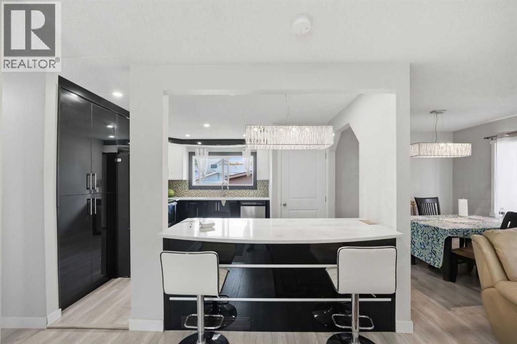731 Maryvale Way NE - 9