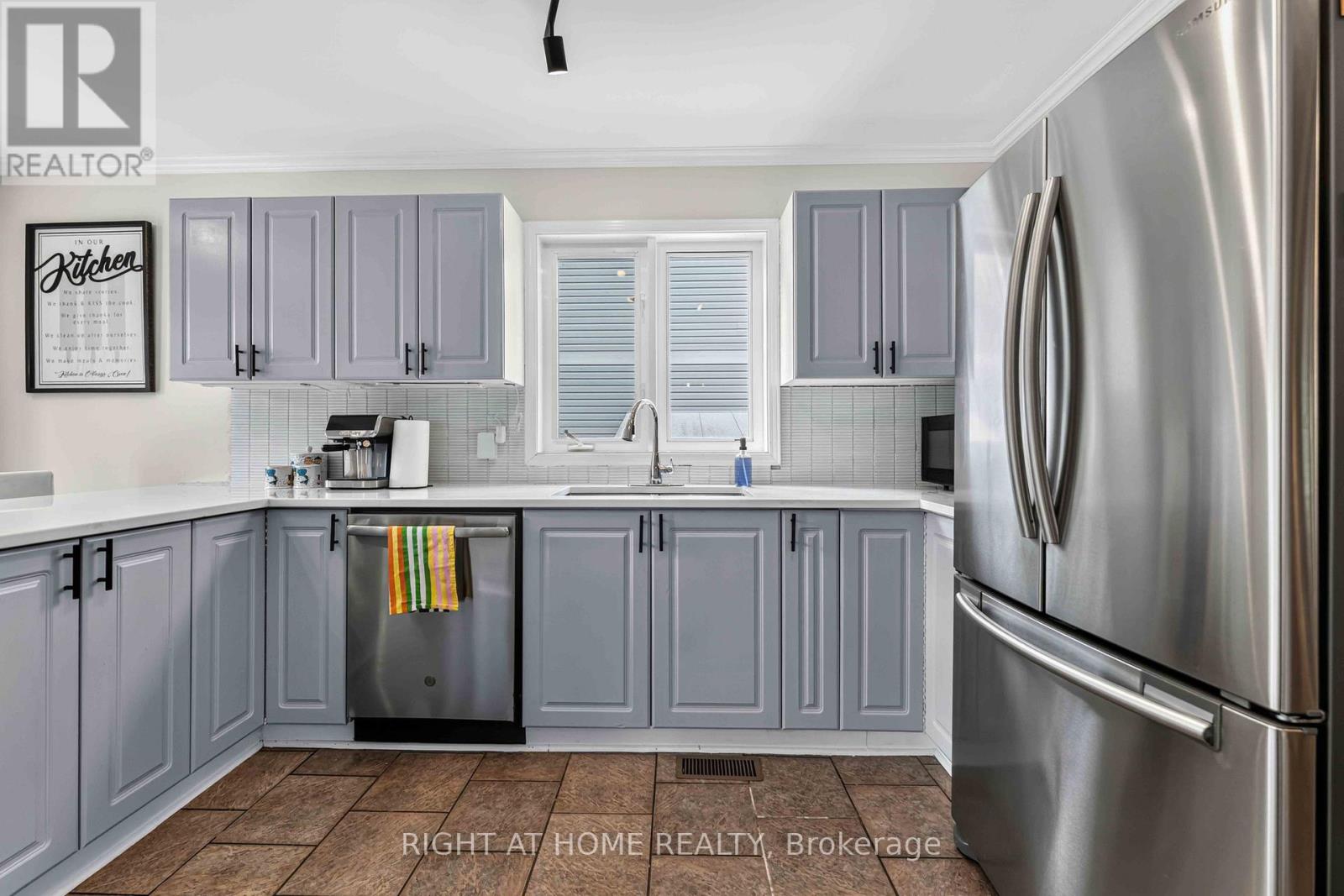 1552 STOJKO STREET - 15