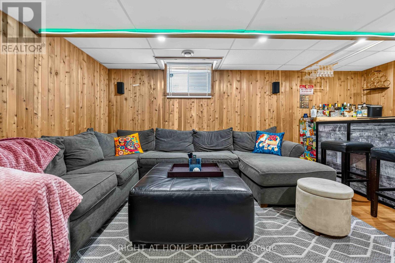 1552 STOJKO STREET - 35