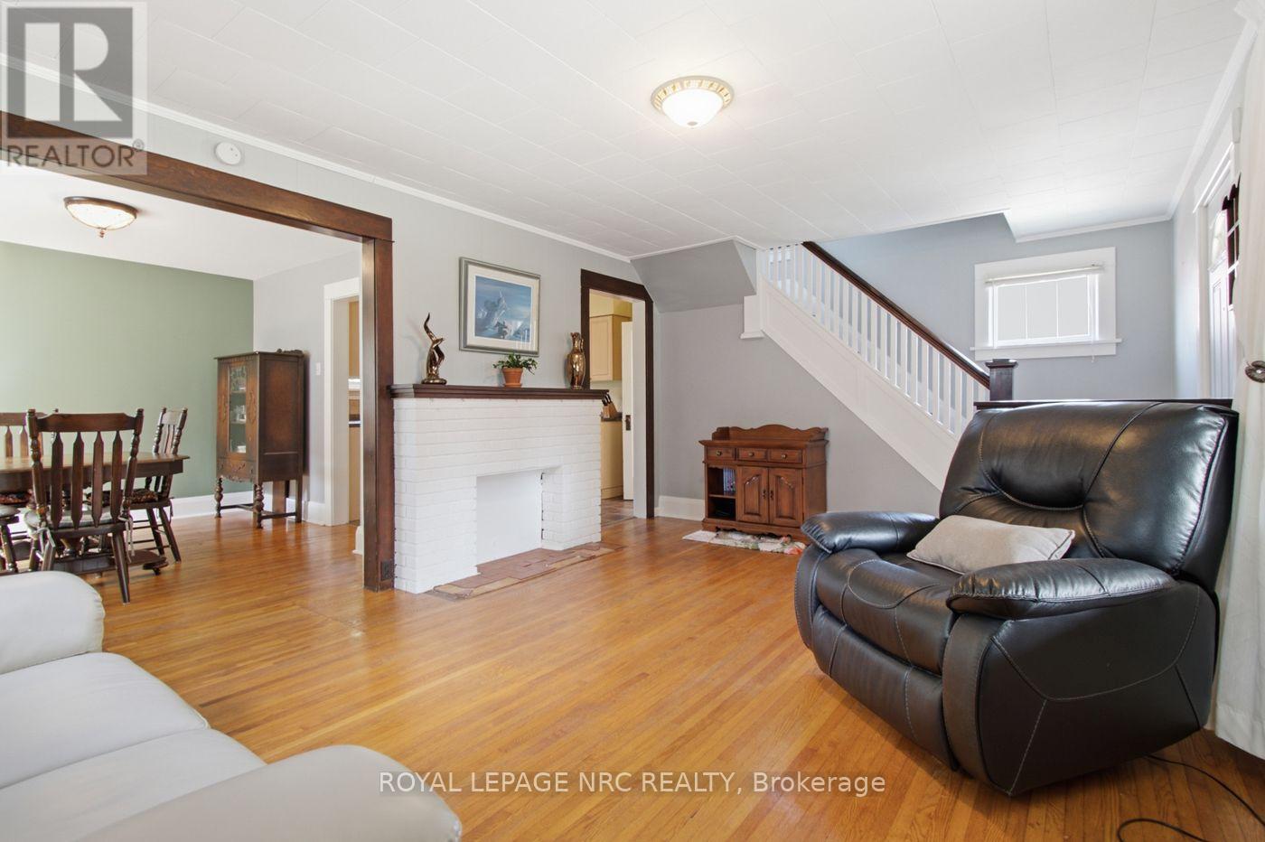 60 FOREST AVENUE - Image 9