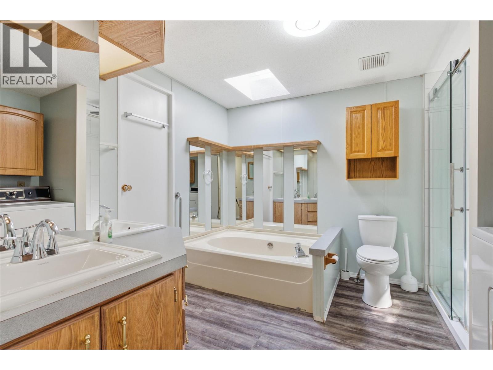 #3 1175 ROSE HILL Road - Image 13