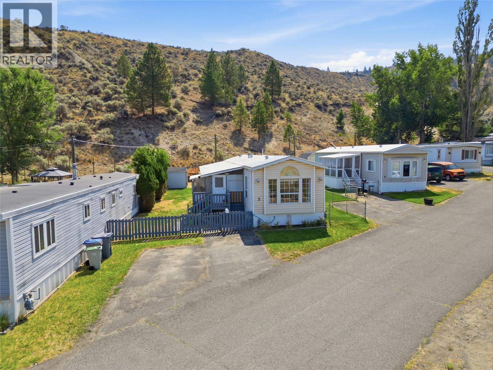 #3 1175 ROSE HILL Road - 1