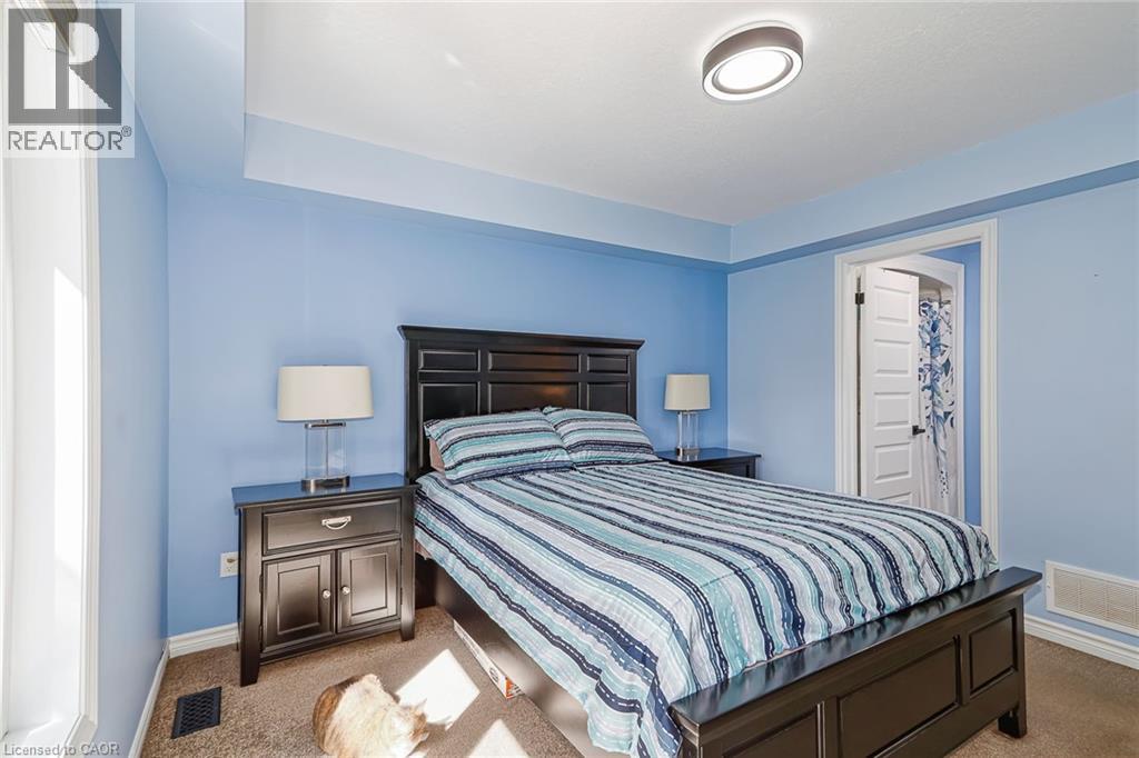 39 RUSSETT Drive - Image 14