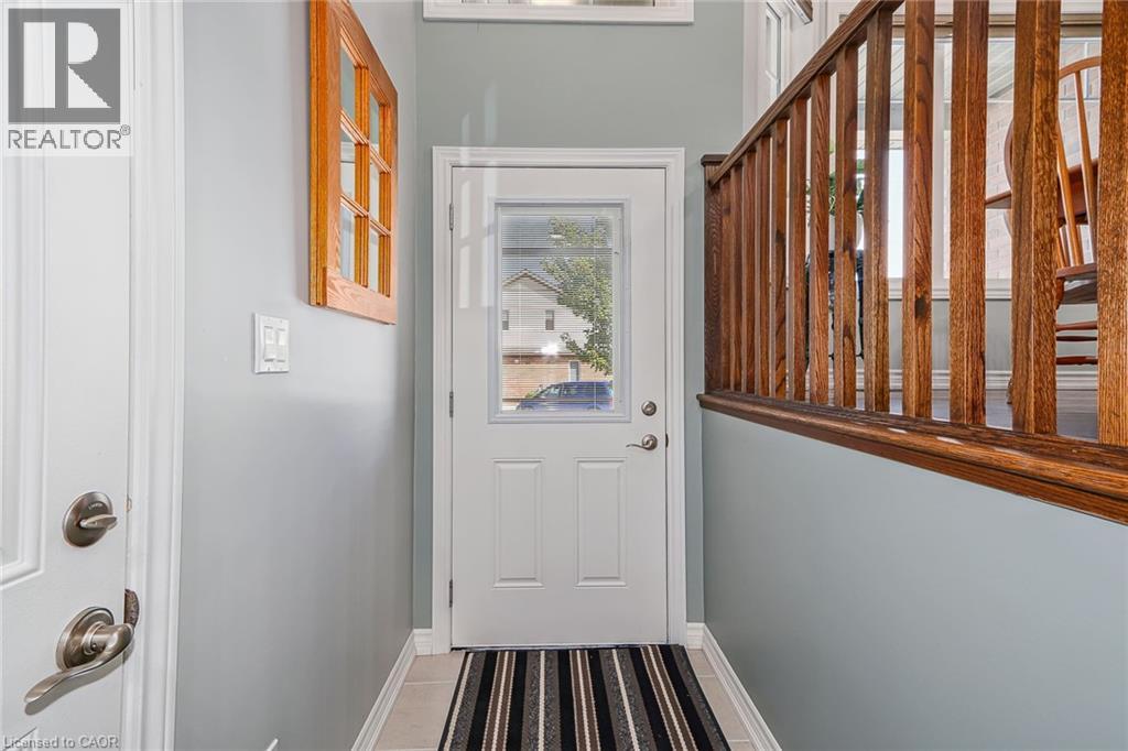 39 RUSSETT Drive - Image 4