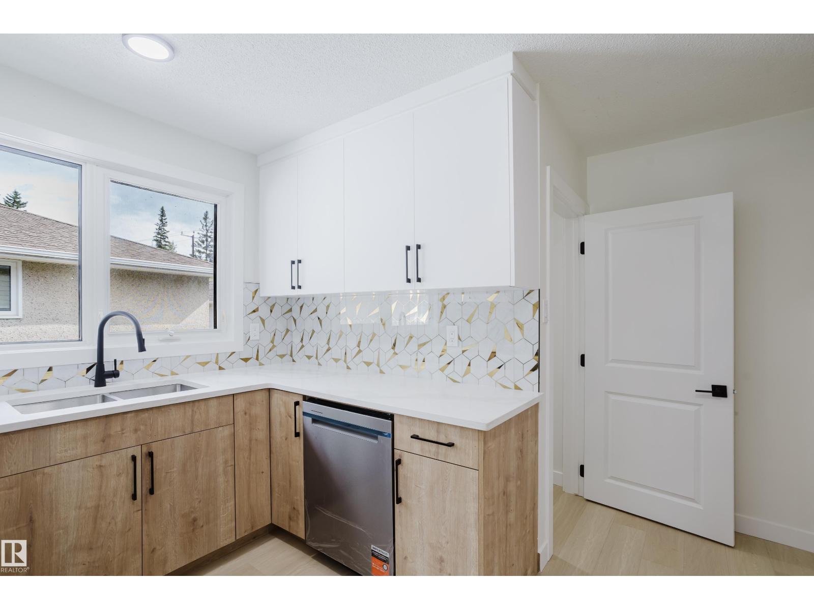 4103 111A ST NW - Image 11